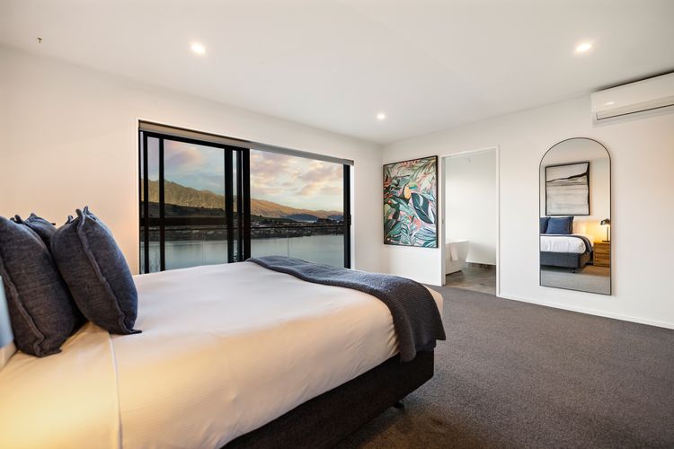 St Matthews Views – Walter