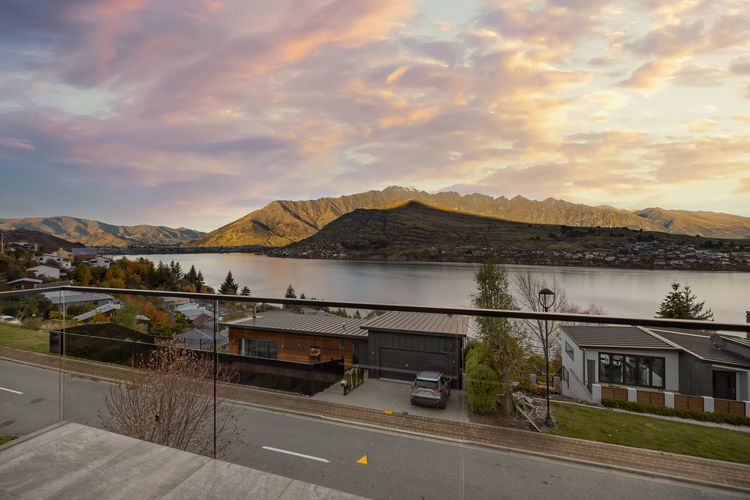 St Matthews Views – Walter