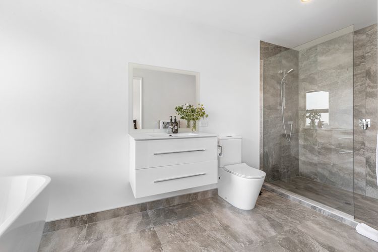 St Matthews Views – Walter