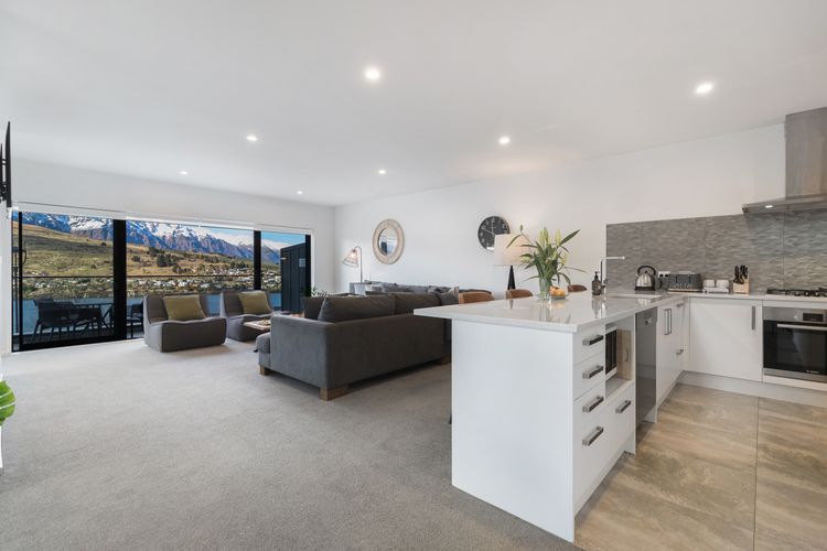 St Matthews Views – Walter