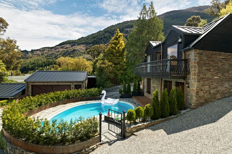 Alpine Cottage