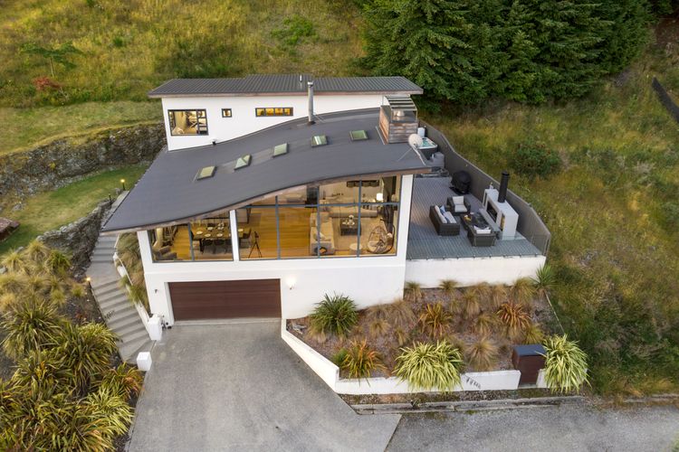 Vanda Heights