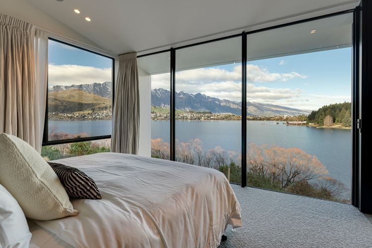 Lakeside on Park Street Queenstown