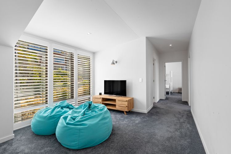 10 The Terrace