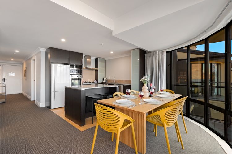 Beacon Penthouse 1006 – 4 Bed