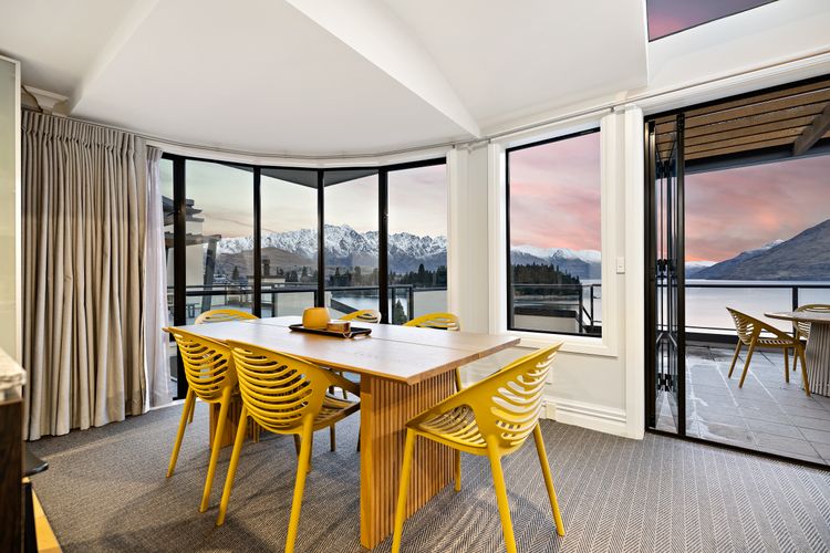 Beacon Penthouse 1006 – 4 Bed