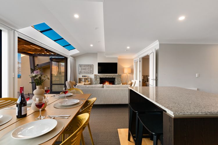 Beacon Penthouse 1006 – 4 Bed