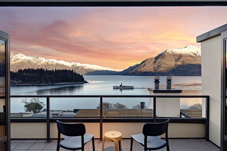 Beacon Sky Suite 1006 – 2 Bed