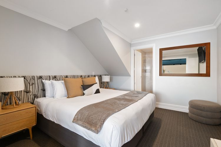 Beacon Sky Suite 1006 – 2 Bed