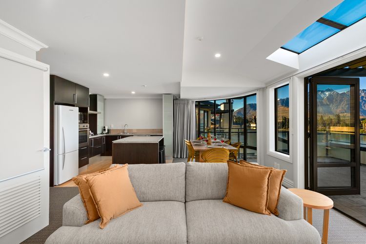 Beacon Sky Suite 1006 – 2 Bed