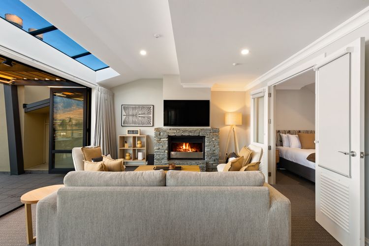 Beacon Sky Suite 1006 – 2 Bed