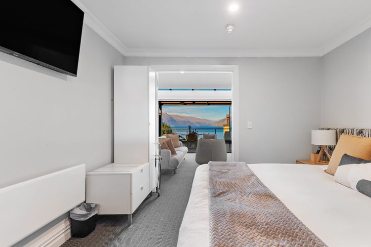 Beacon Sky Suite 1006 – 2 Bed