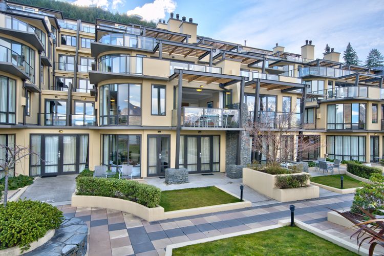 Central Luxury at 407 The Beacon | Studio