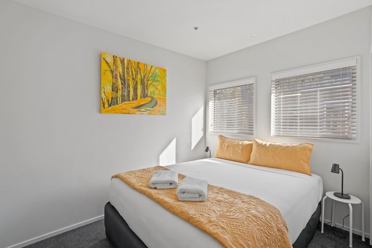 Walter Peak View Apartment