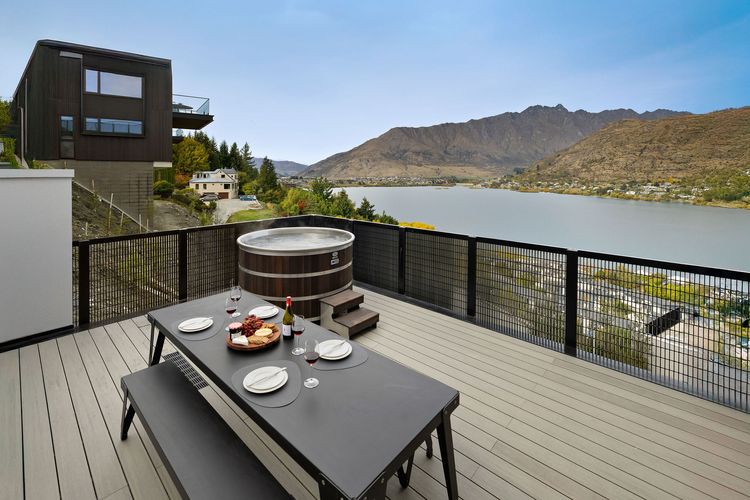 The Bunkers Penthouse-1 Bed