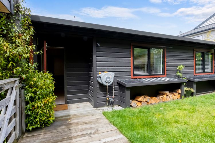 Perfect on Perkins – Lake views