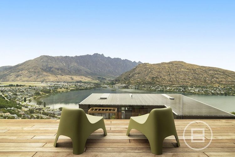 The Middleton Escape I Private Spa, Lake Views & L