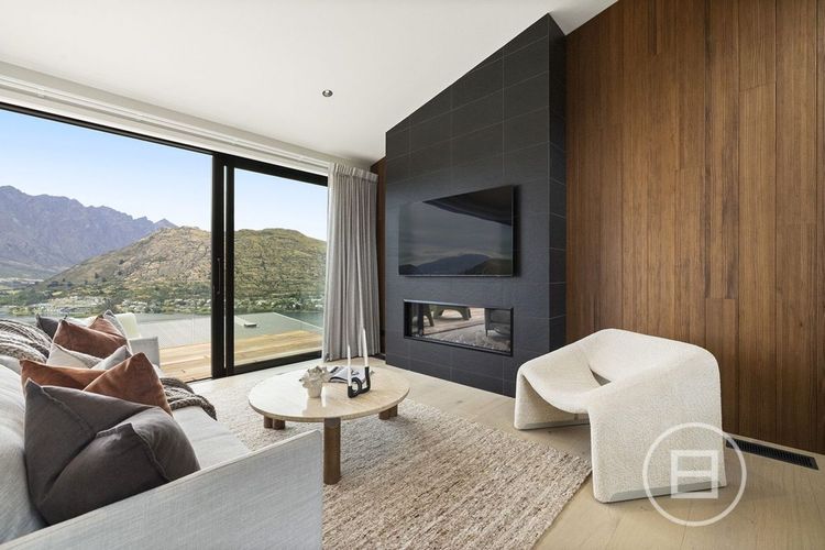 The Middleton Escape I Private Spa, Lake Views & L