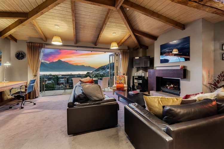 Chambers City Centre Penthouse