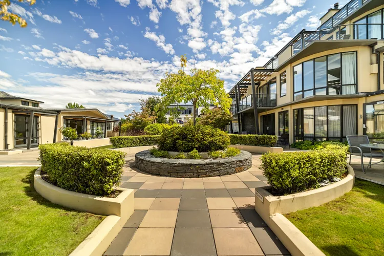 Lakefront at 912 The Beacon | 2 Bedroom