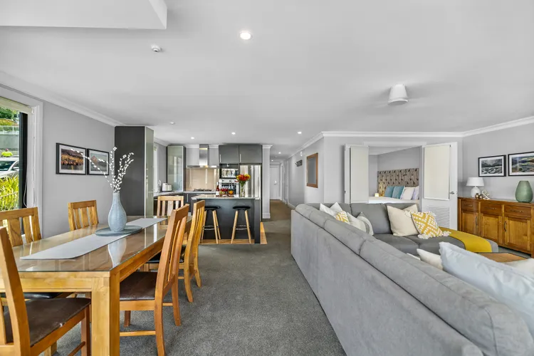 Lakefront at 912 The Beacon | 2 Bedroom