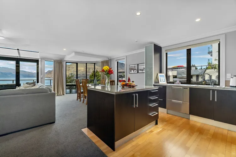 Lakefront at 912 The Beacon | 2 Bedroom