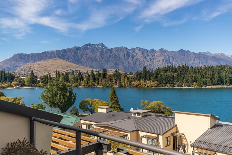 Beacon Lakeside Luxury 908 – 3 Bedroom