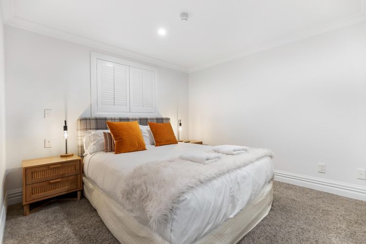 Beacon Lakeside Luxury 908 – 3 Bedroom