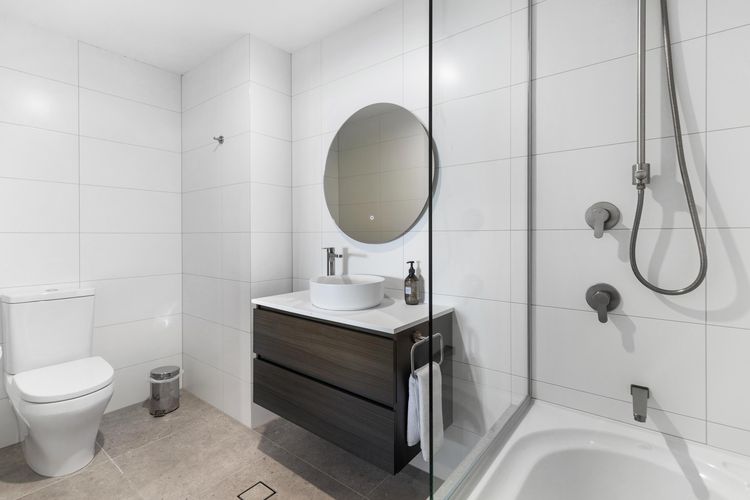 Beacon Lakeside Luxury 908 – 2 Bedroom