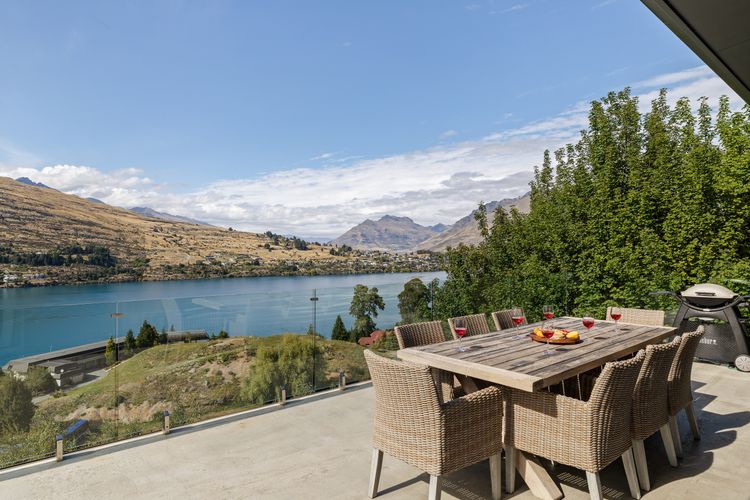 Remarkable Views on Goldrush