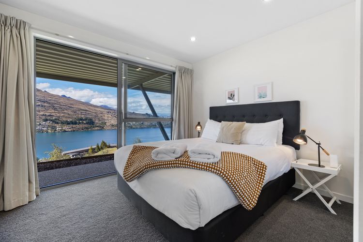 Remarkable Views on Goldrush