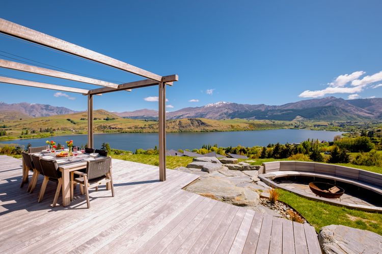 Sicilian Luxury Retreat