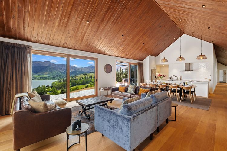 Sicilian Luxury Retreat