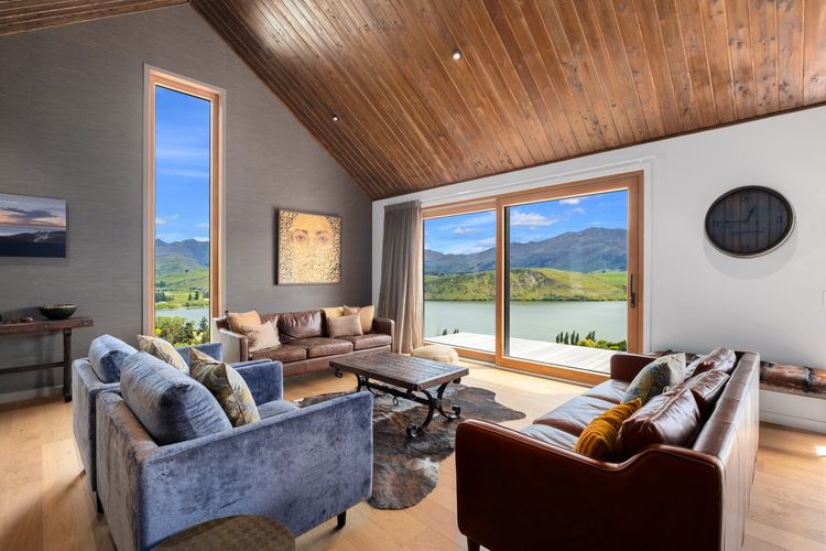 Sicilian Luxury Retreat