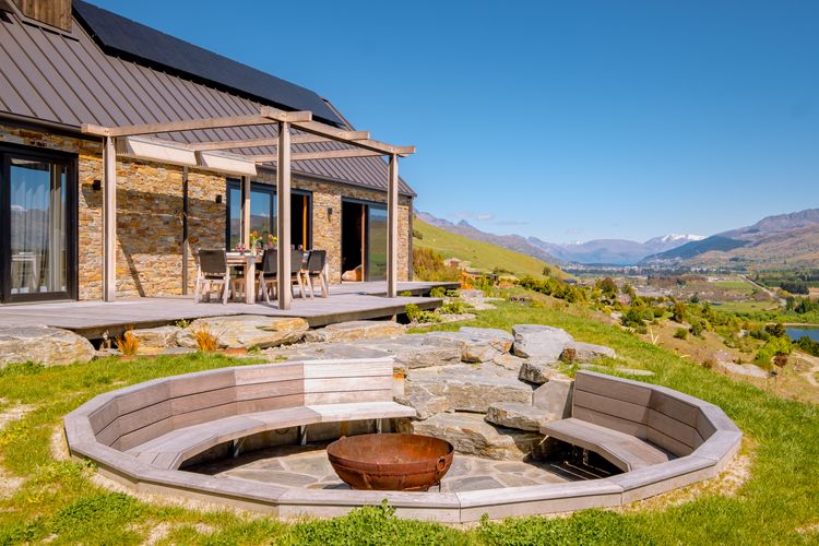 Sicilian Luxury Retreat