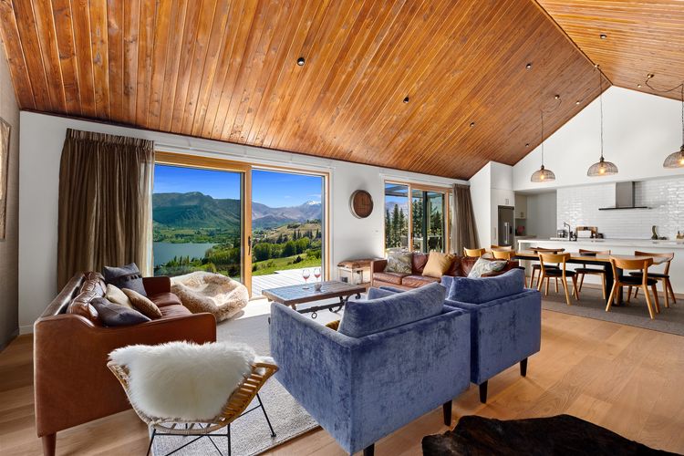 Sicilian Luxury Retreat