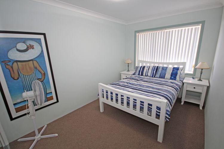 Simple bedroom decor