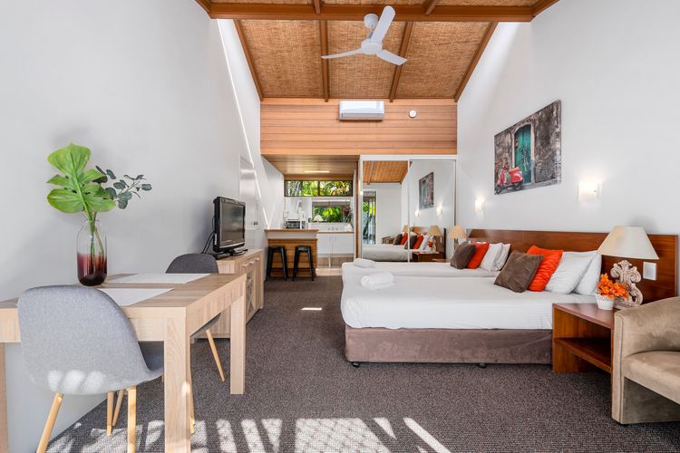 Nautical Owl 122 Nautilus Beach Resort