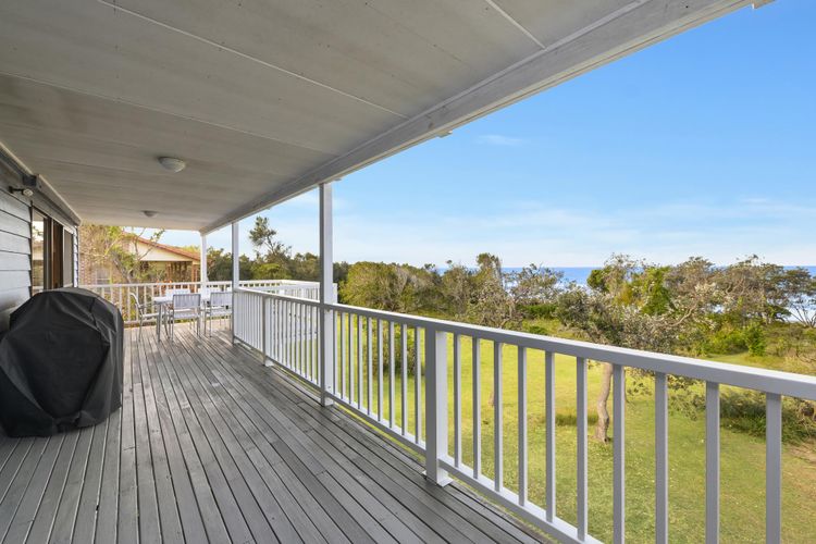 Blue Oar Beach House, Arrawarra Headland