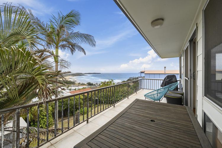 Panoramic balcony with full sea views