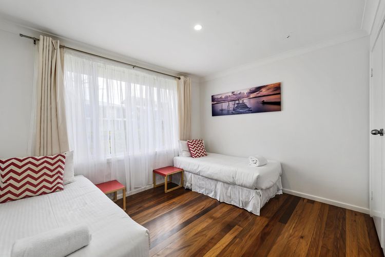 Simple Classic style bedroom