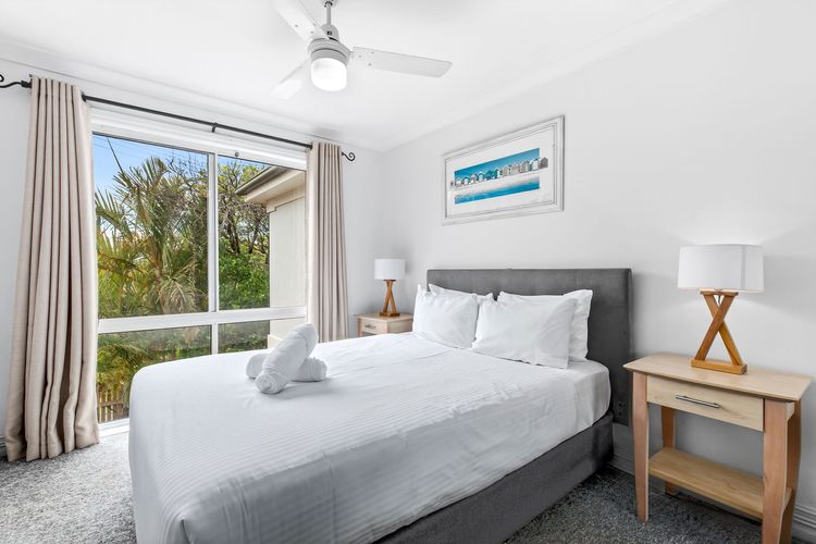 Paradise Waters – No. 13