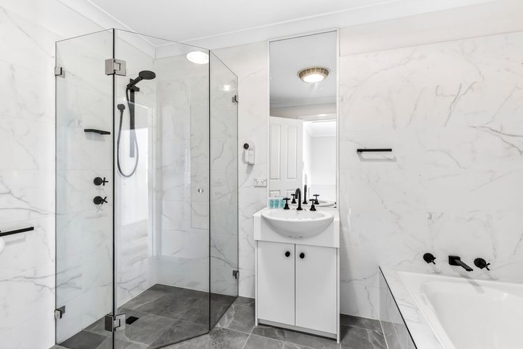 Paradise Waters – No. 13