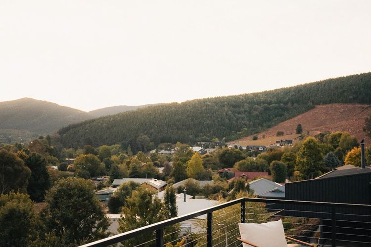 Balcony image 4
