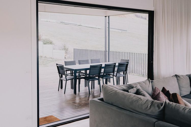 Whether you're enjoying long, lazy breakfasts on the deck or a long summers lunch the homes layout allows for the indoor & outdoor spaces to connect. Stacker doors to fully open up on the alfresco and balcony spaces.
