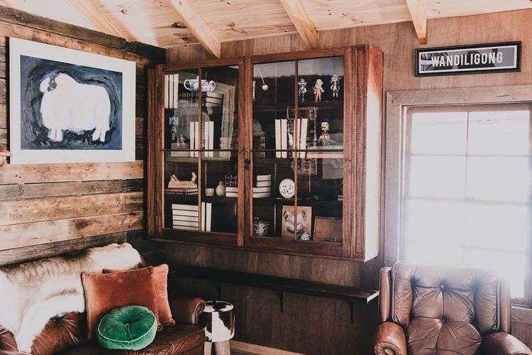Living room image 16