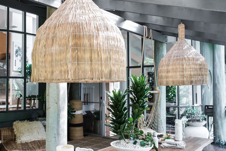 Dukes Beach House – Pool – Designer – Location