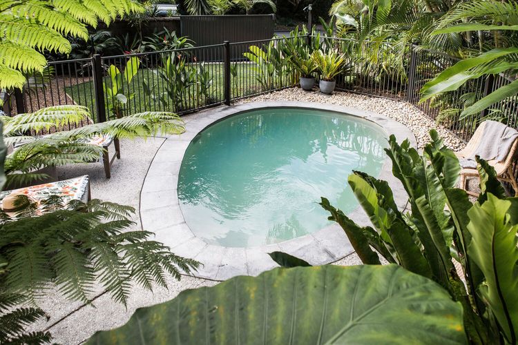 Dukes Beach House – Pool – Designer – Location