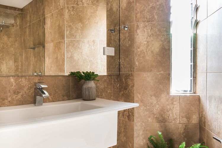 The Beach Retreat -2 Bedrooms – Pool – River Views