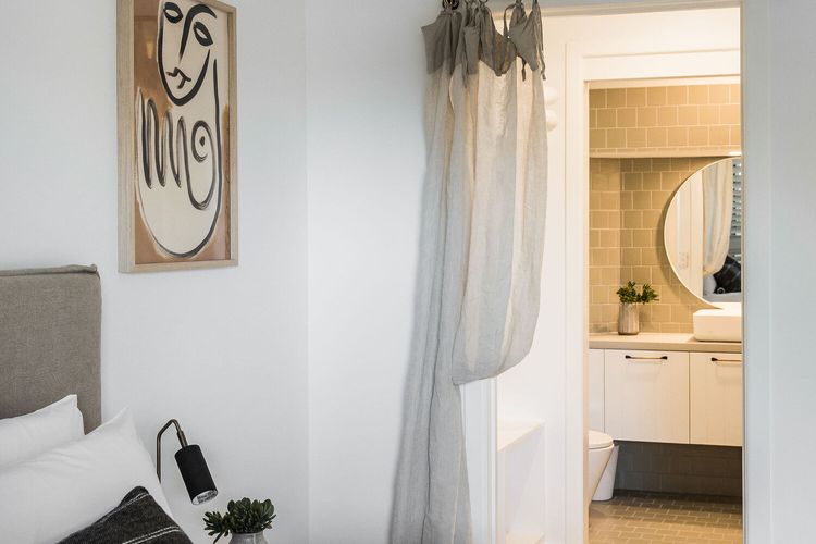 The Beach Retreat -2 Bedrooms – Pool – River Views